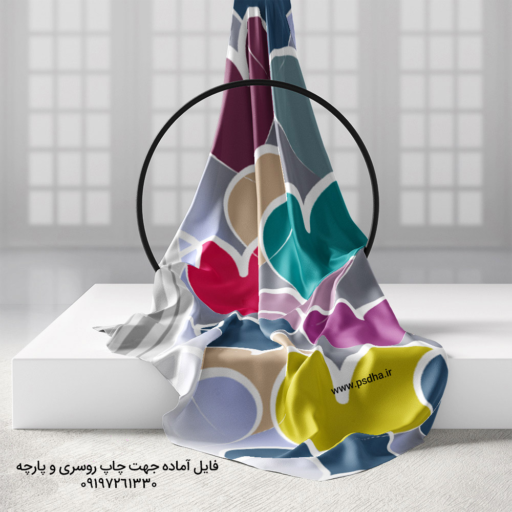 روسری با طرح قلب رنگی