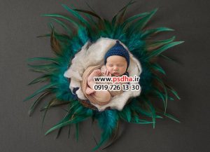 بک گراند ساده با دکور اسباب بازی