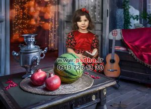 بکگراند میز یلدا با تم سنتی و گیتار و سماور